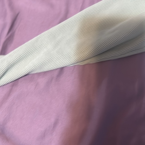 long sleeve cropped green - Picture 3 of 4